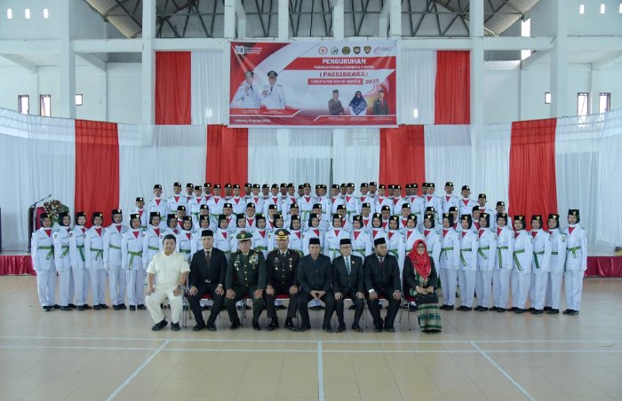 Plt. Sekda Armansyah, SE., M.Si Kukuhkan Paskibraka Kabupaten Bener Meriah Tahun 2025